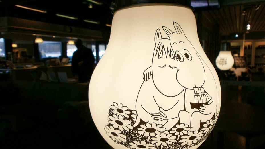 Muurla-shop-Moomin-lamp-original-Rebecca-Libermann-930x523
