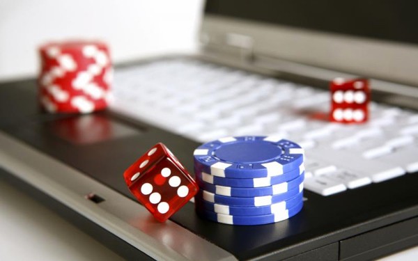 Преимущества игры в онлайн казино неофициальный фонбет